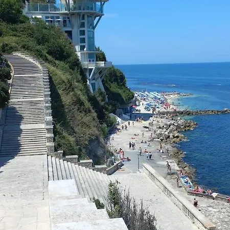A Casa Tua